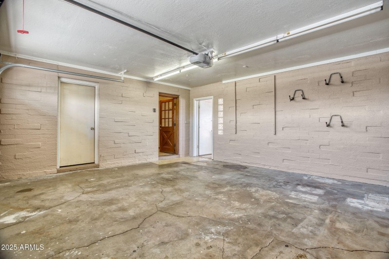 5406 W Caron St Glendale - 342