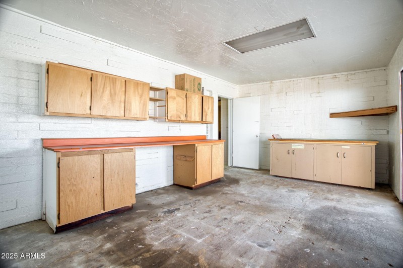 5406 W Caron St Glendale - 348
