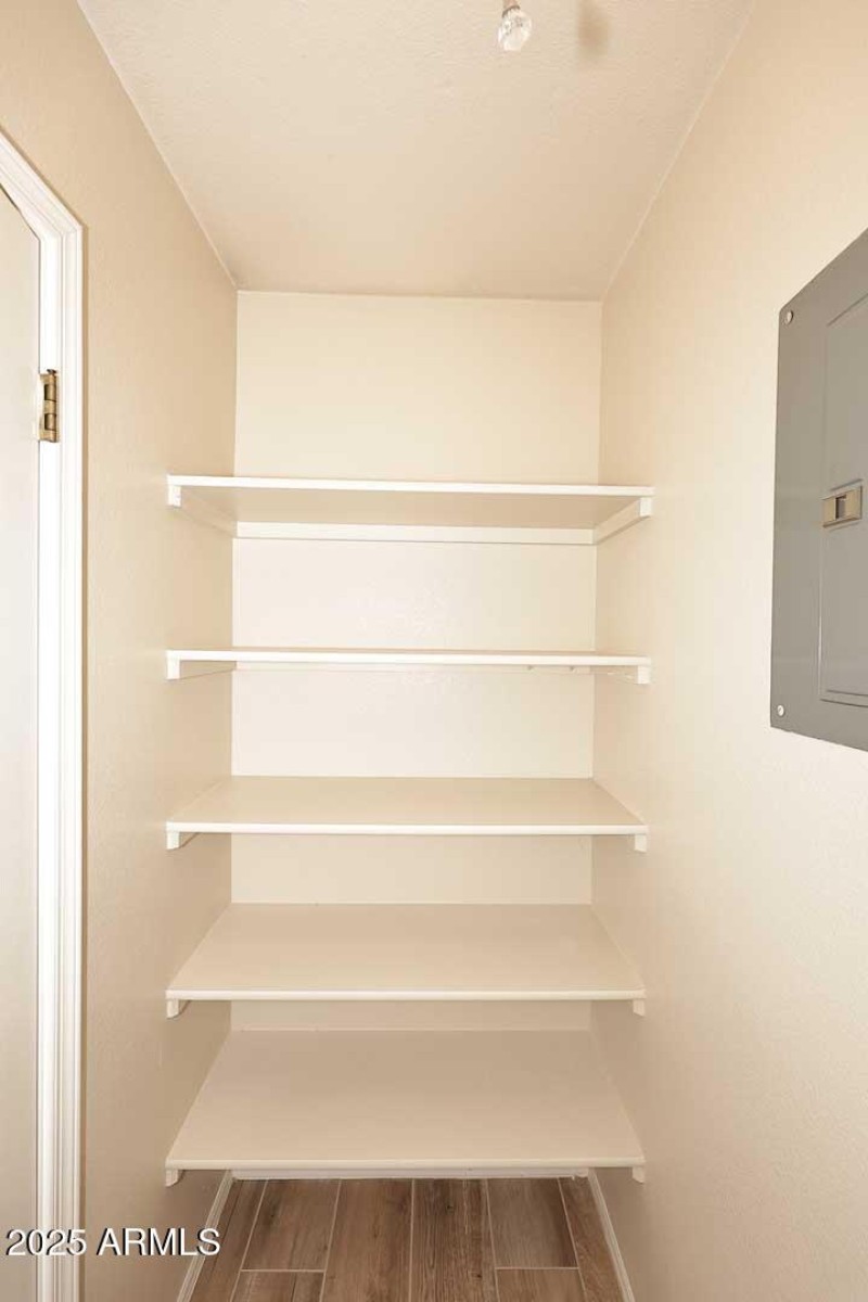 Kitchen-Pantry