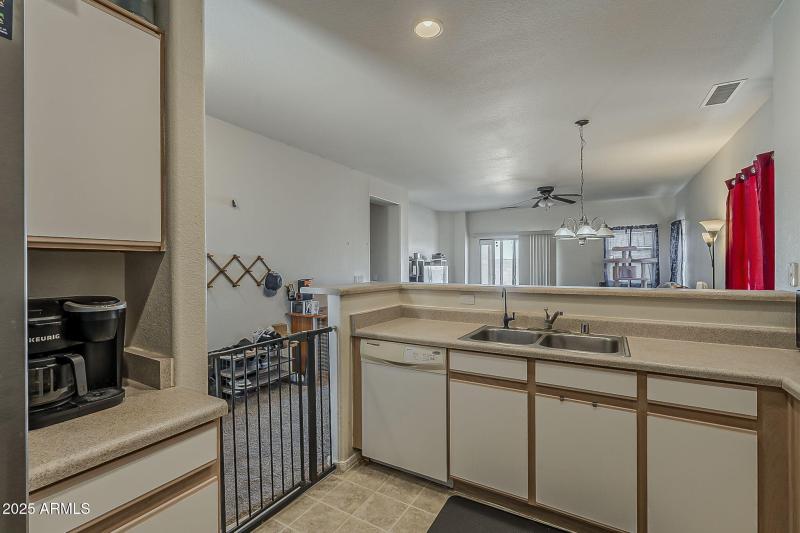 19-web-or-mls-6th Ave-19