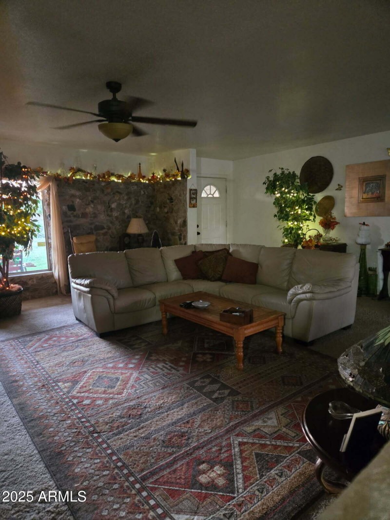 Recker Livingroom 1
