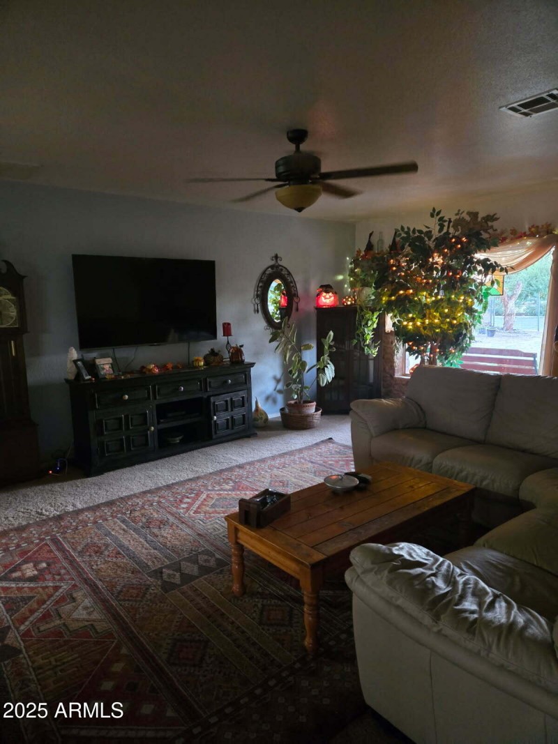 Recker Livingroom 2
