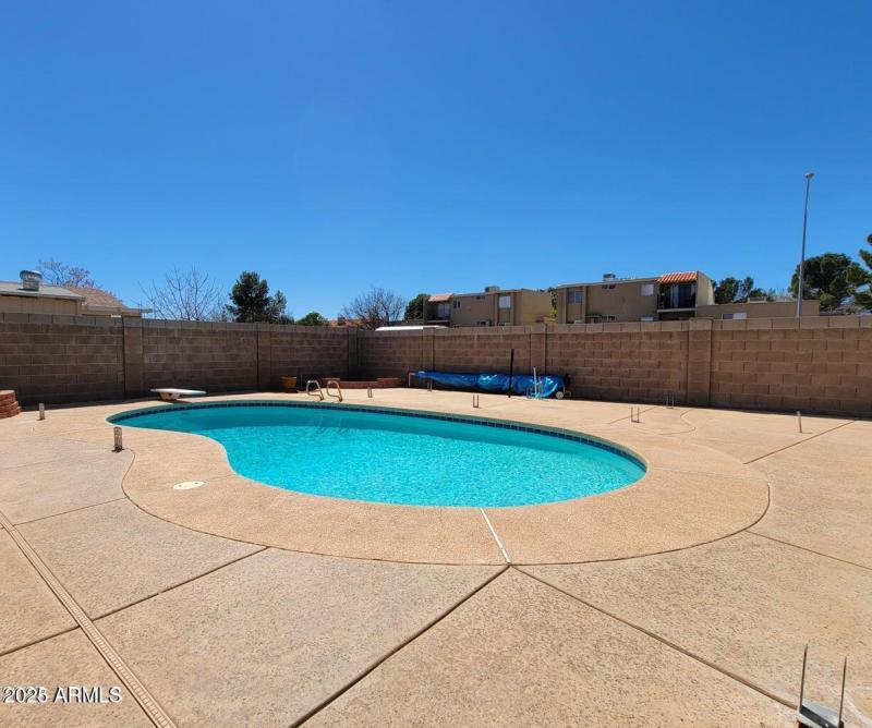 20220323234428668763000000-o