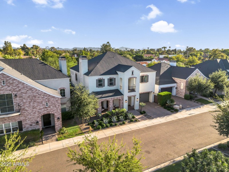 You'll love living here!