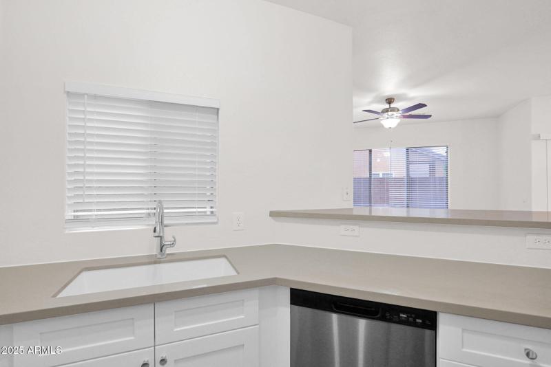 25-web-or-mls-P1314446