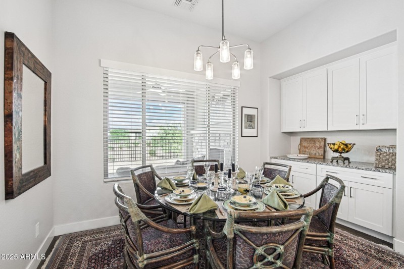 9-web-or-mls-W Fairmount Ave-S2809-008