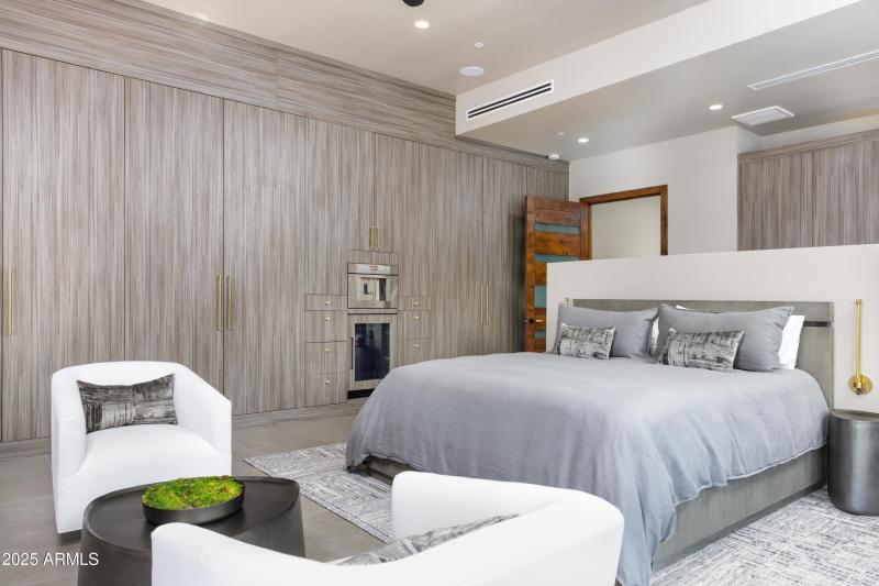 109 Summit Way Master Bedroom 1