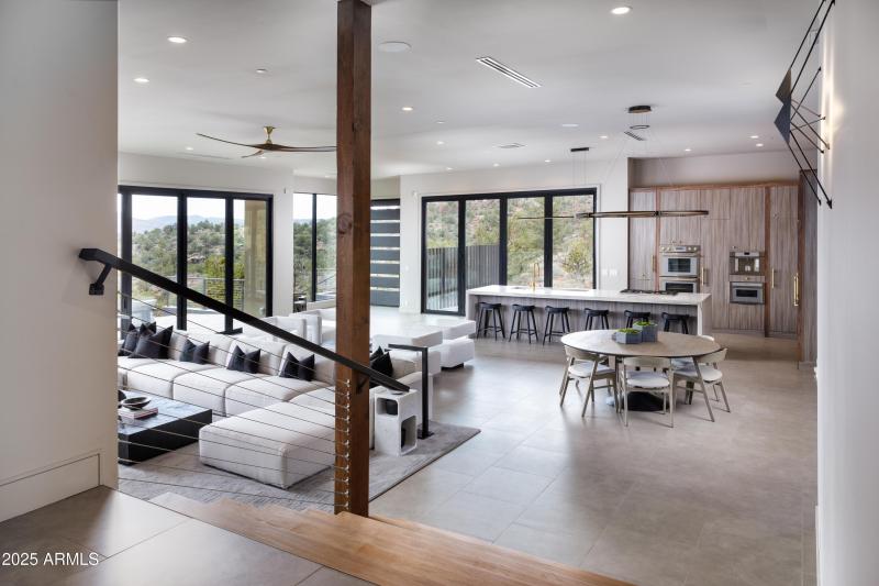 109 Summit Way Great Room from stairs