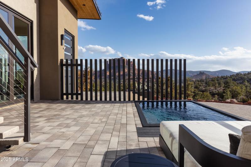 109 Summit Way Pool view