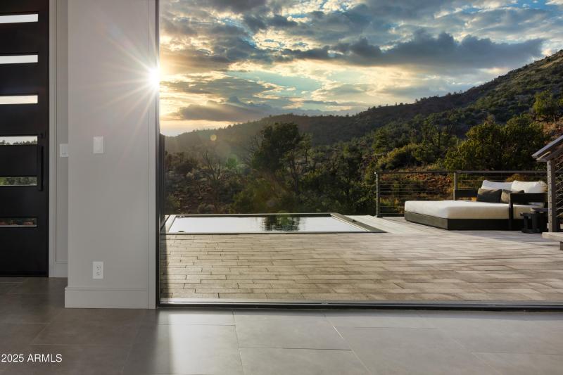 109 Summit Way Lower patio view