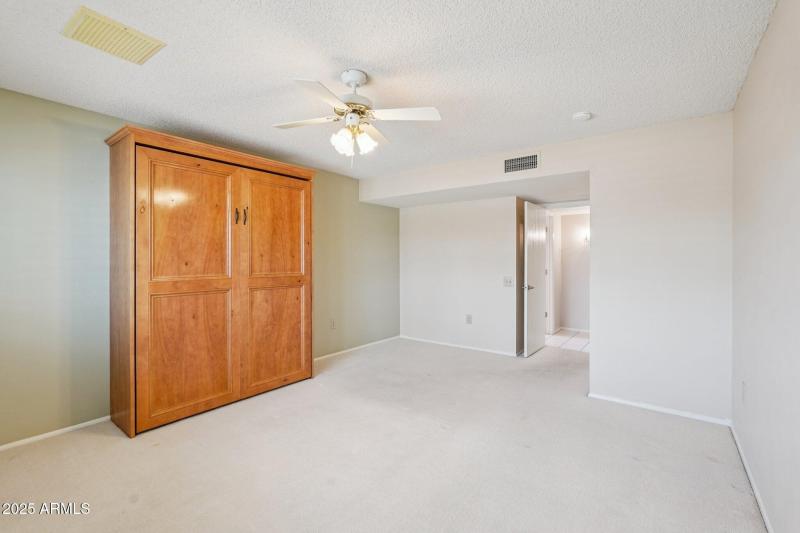 30-web-or-mls-W Crystal Lake Dr-S2909-03