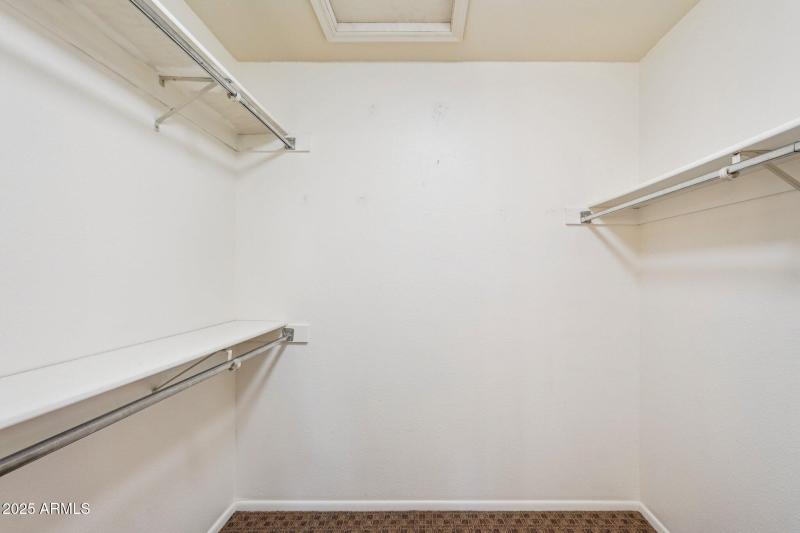 35-web-or-mls-W Crystal Lake Dr-S2909-03