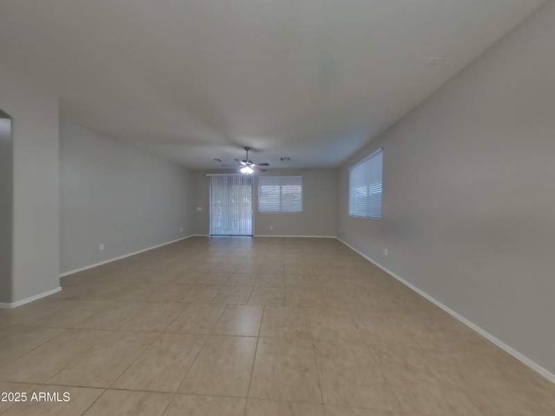 1_pc_HgIGl7Xhyi_uNG9P42Dn5_other_room_H9