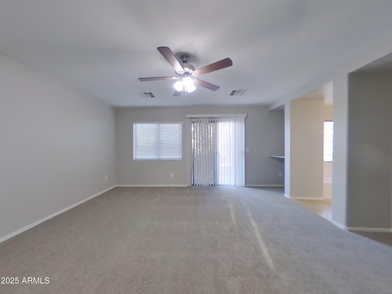 6_pc_HFqmbyWq2w_KDQOF8S6ry_layout_0