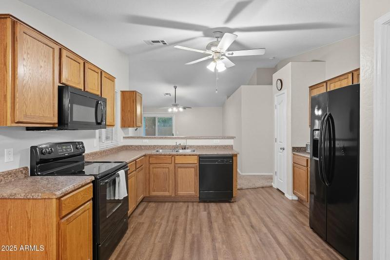 10-web-or-mls-Pecan-10