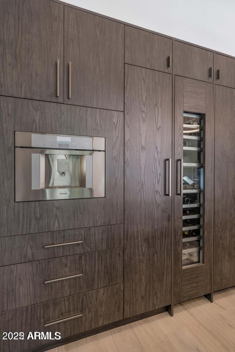 20221114213728924781000000-o