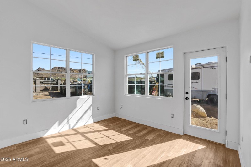 09-IMG_0016_17_18_19_20