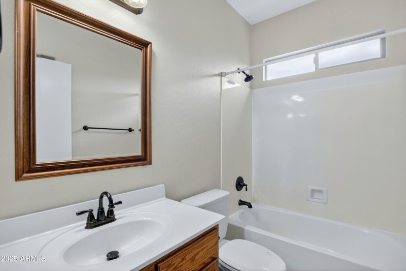 11_011_033_a4m_pershing