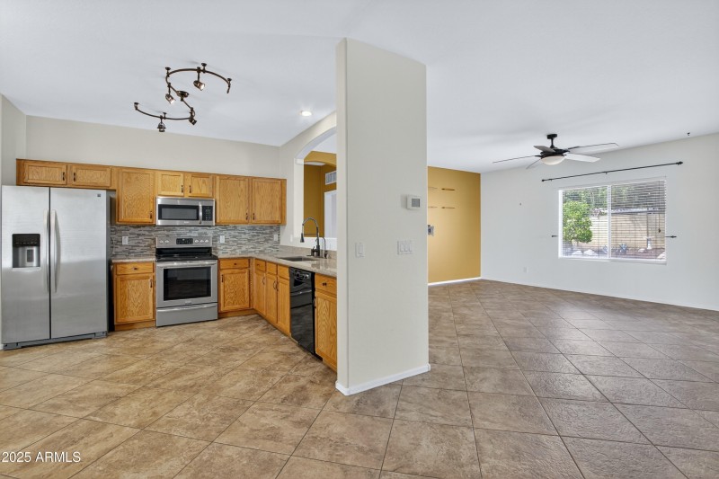 14_014_043_a4m_pershing