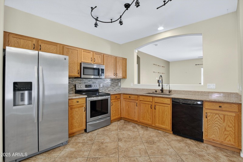 19_019_058_a4m_pershing