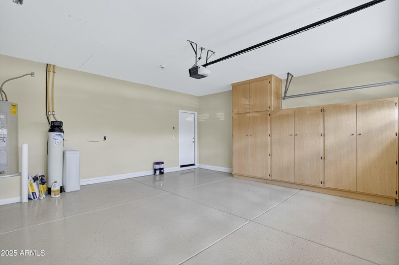 25_025_077_a4m_pershing