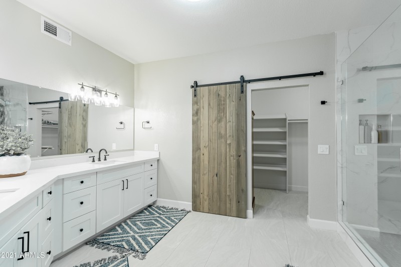 Master Bath 2 (Twilight)