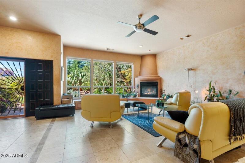 05-Entry to Living Room