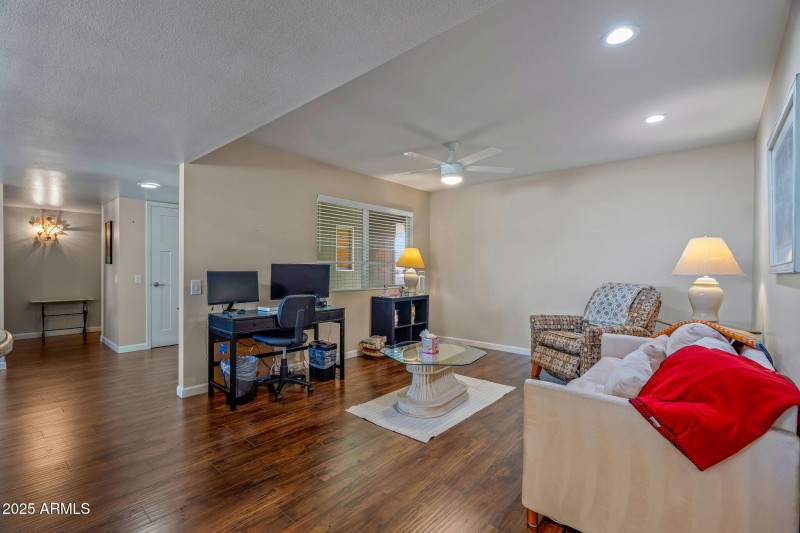 13-web-or-mls-Done Interior-15