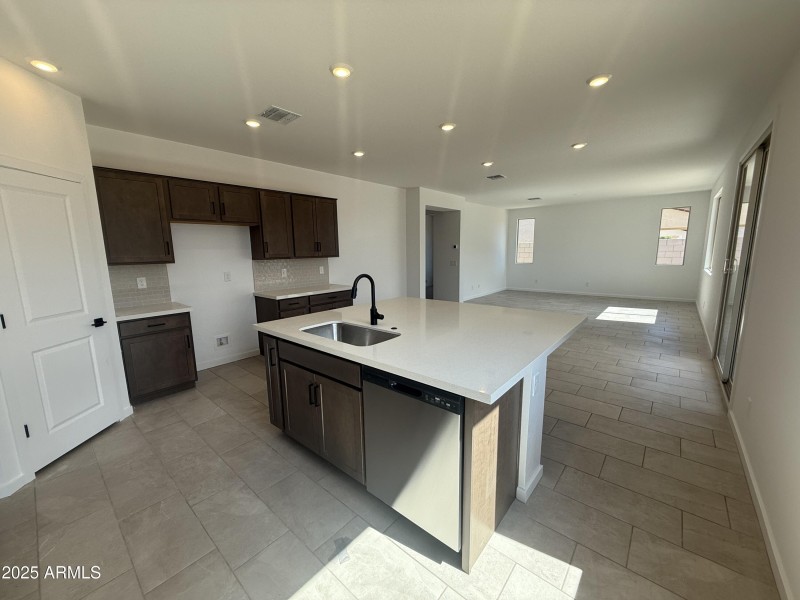 61 Kitchen 2