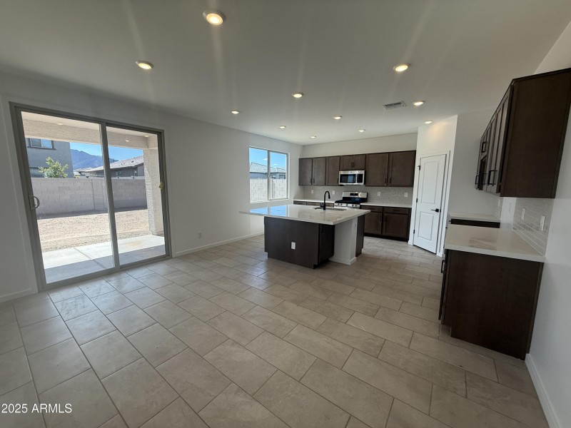 61 Kitchen 3