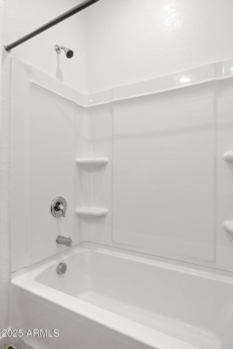 18-web-or-mls-17713-w-eva-st-lot-3-zanje