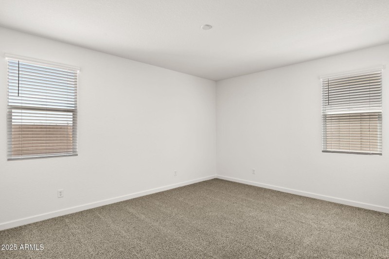 33-web-or-mls-17713-w-eva-st-lot-3-zanje