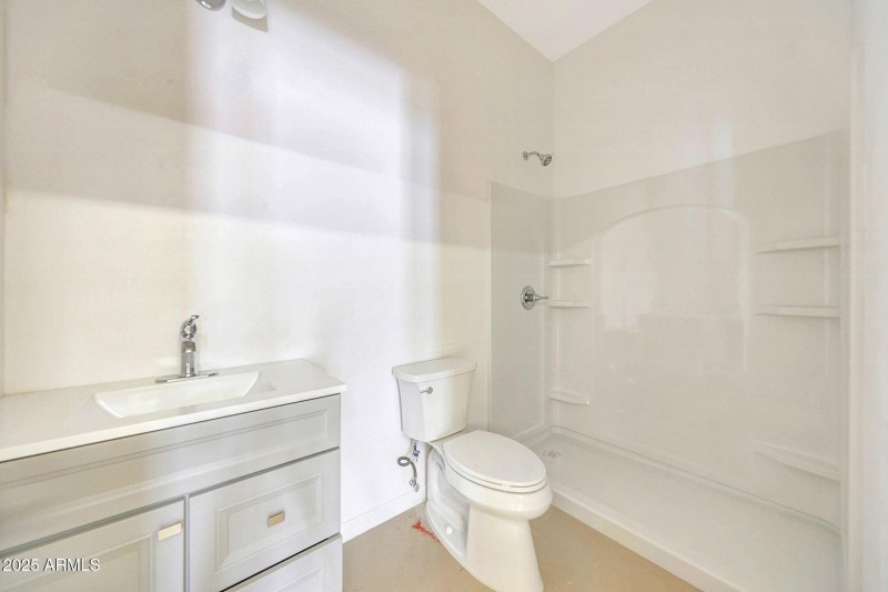 Bath one in Casita/shop