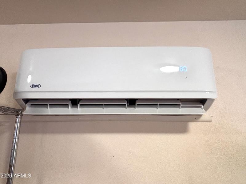 851 N washington Casita minni split