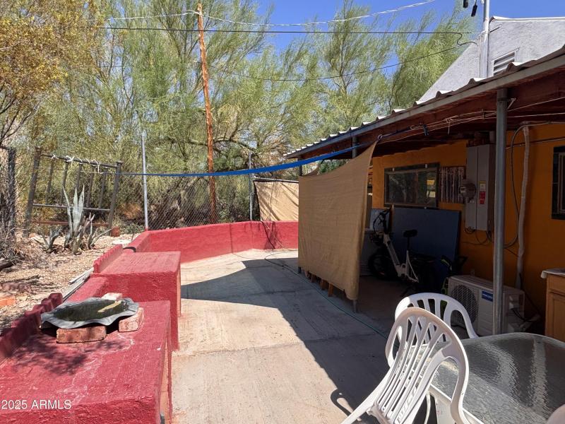 851 N Washington More back Porch