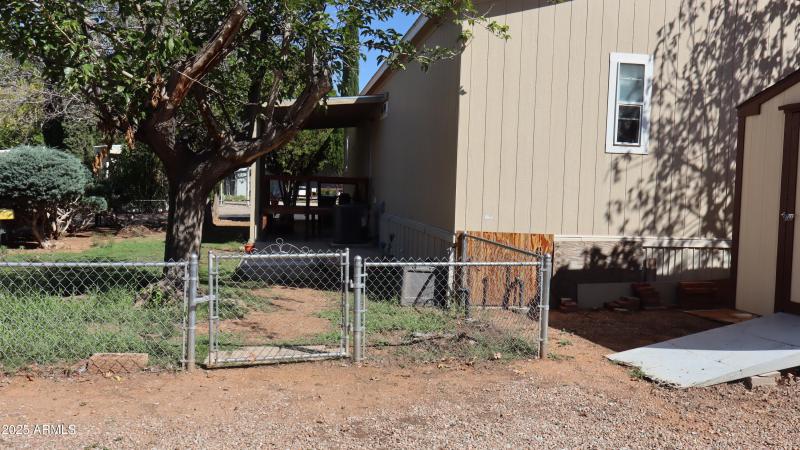 Lot 24, 3300 Fry Blvd (6)