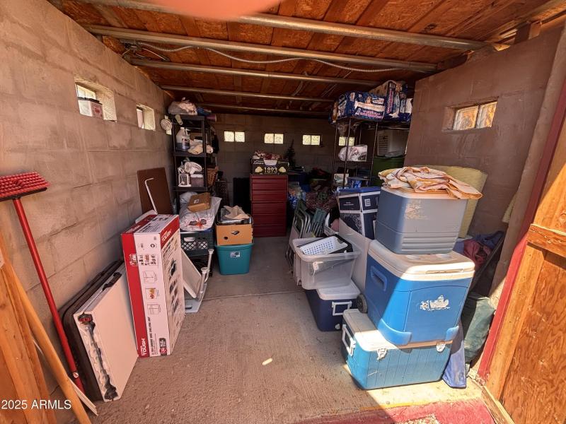 851 N Washington Storage