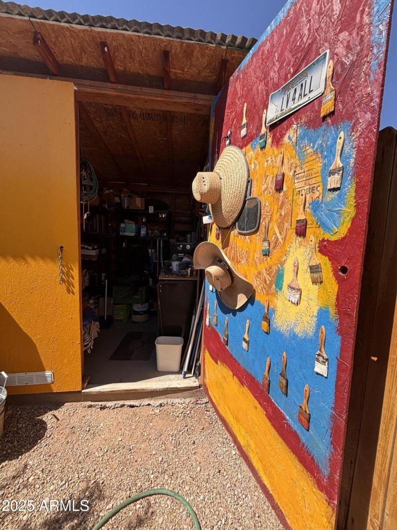 851 N washington Storage Shed Exterior