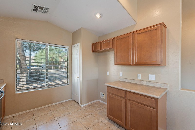 11-web-or-mls-Madison-11