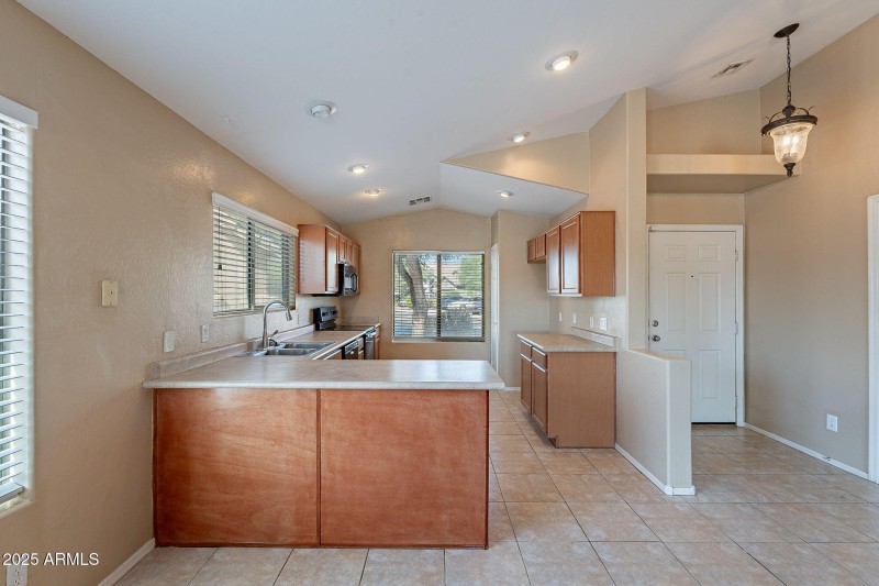 14-web-or-mls-Madison-14