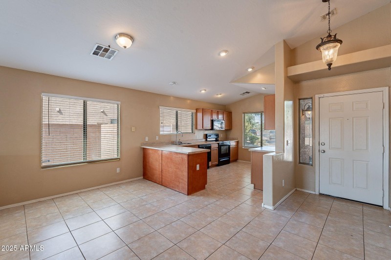 18-web-or-mls-Madison-18