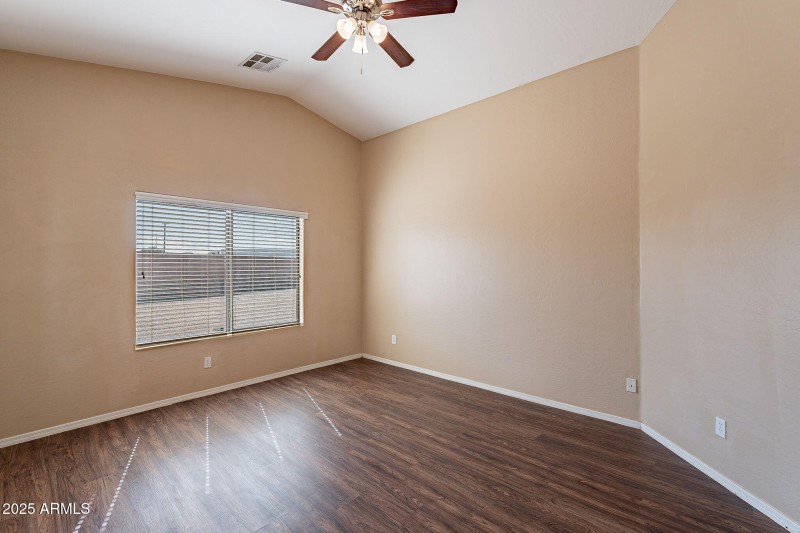 19-web-or-mls-Madison-19