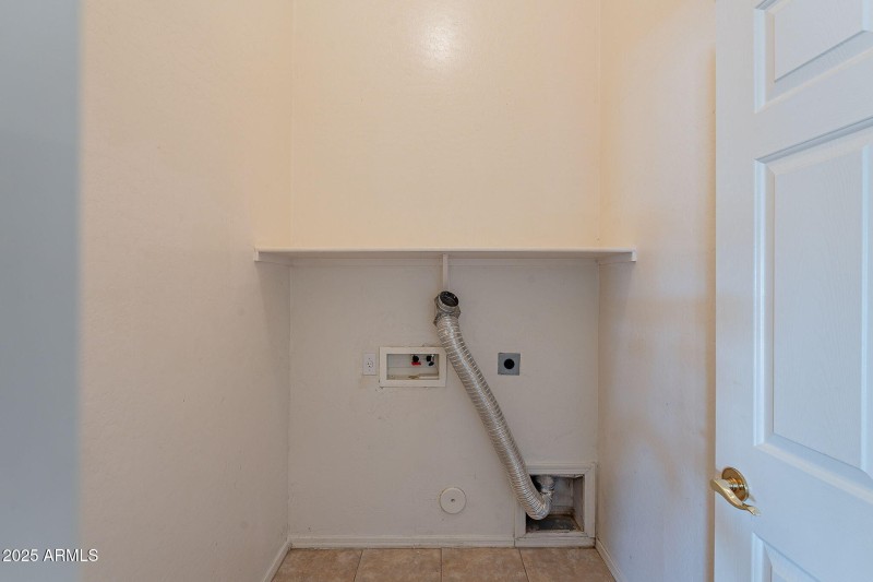 33-web-or-mls-Madison-33