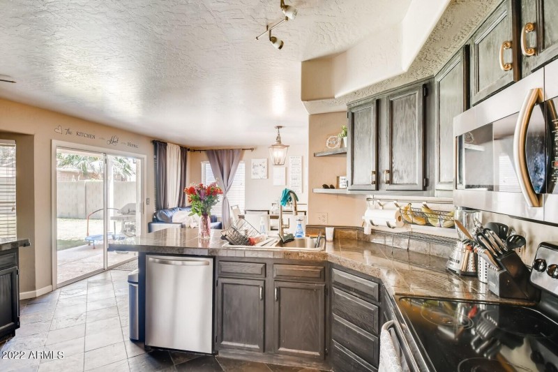 689 S Dodge Street Kitchen 1