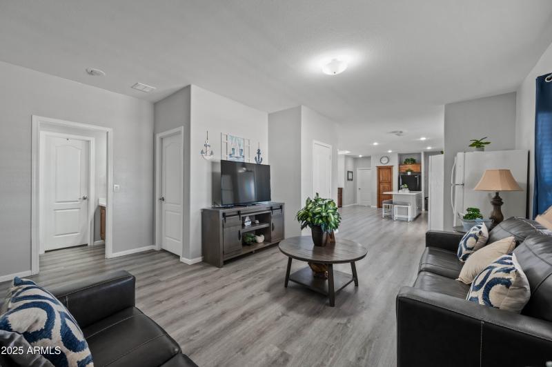 10524 S 205th Ave, Buckeye, AZ 85326-44