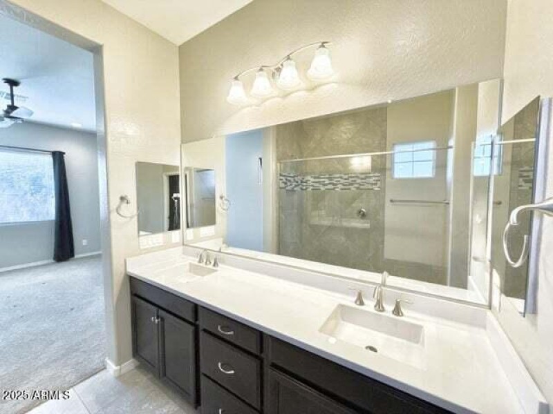 20250201174145795840000000-o