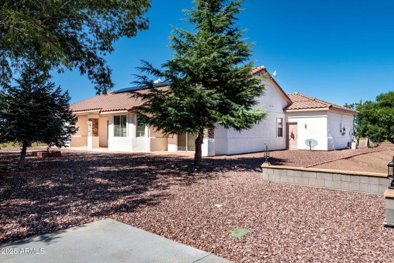 side house7925EAcreWay-9