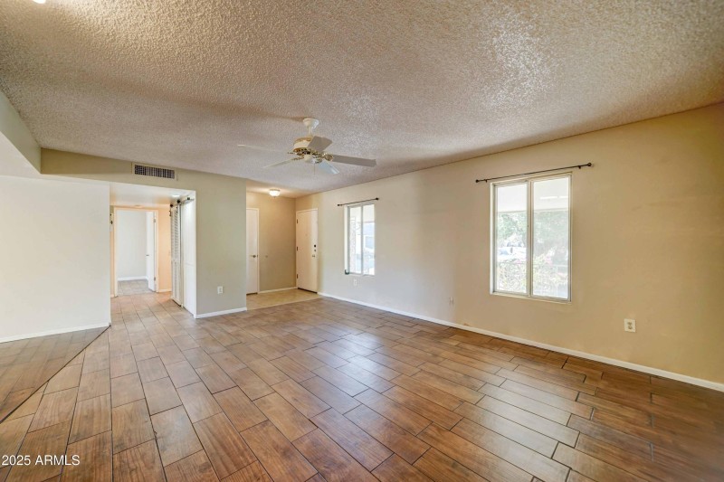 14439 n sun valley-7