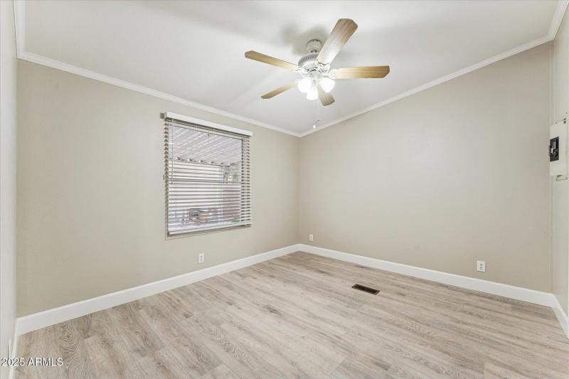 08-008-primary-bedroom