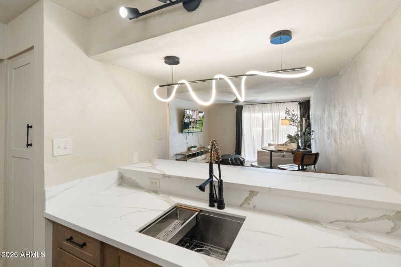 13-web-or-mls-DSC01116